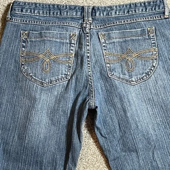 RUE 21 Capri Jeans Blue Size 13/14 - Picture 2 of 4
